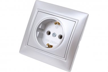 Фотография товара 'Smartbuy SBE-01s-16-S1-Z-c Розетка 1-местная с заземлением 16А серебро, Венера'