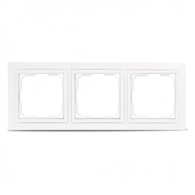 Фотография товара 'Smartbuy SBE-05w-Plastic-FR-3 Рамка 3-местная пластик'