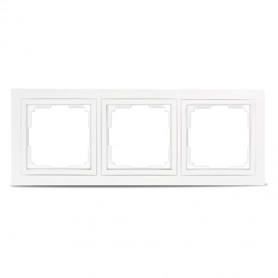 Фотография товара 'Smartbuy SBE-05w-Plastic-FR-3 Рамка 3-местная пластик'