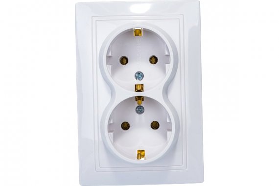 Фотография товара 'Smartbuy SBE-01w-16-S2-Z-c Розетка двойная одноместная с заземлением 16А'